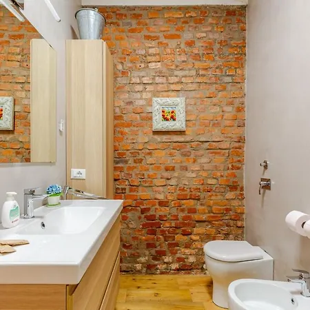 Via Morelli A E B - 2 Con Bagno Privato, E Cucina In Comune Apartman Pero