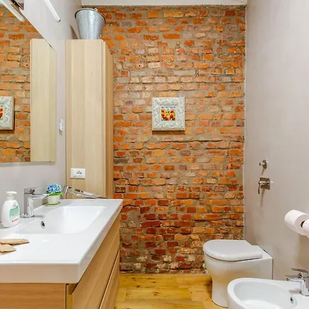 Apartman Via Morelli A E B - 2 Con Bagno Privato, E Cucina In Comune *